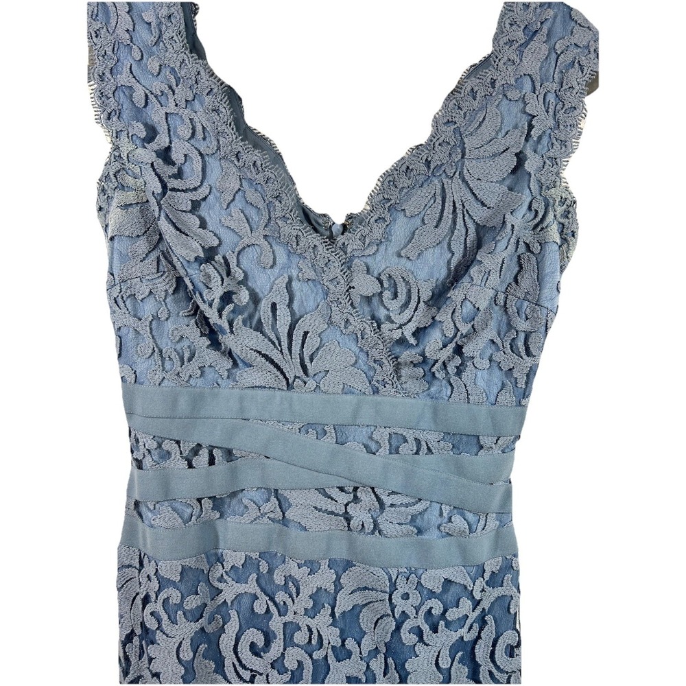 Tadashi Shoji Size 2 Lace Sheath Dress Periwinkle Blue V-Neck Ribbon Waist Party - Picture 3 of 15